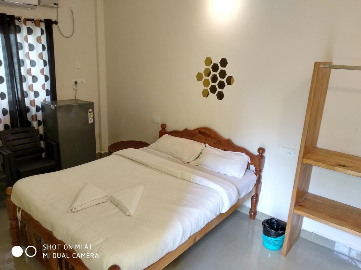 Candolim Beach Place Экстерьер фото