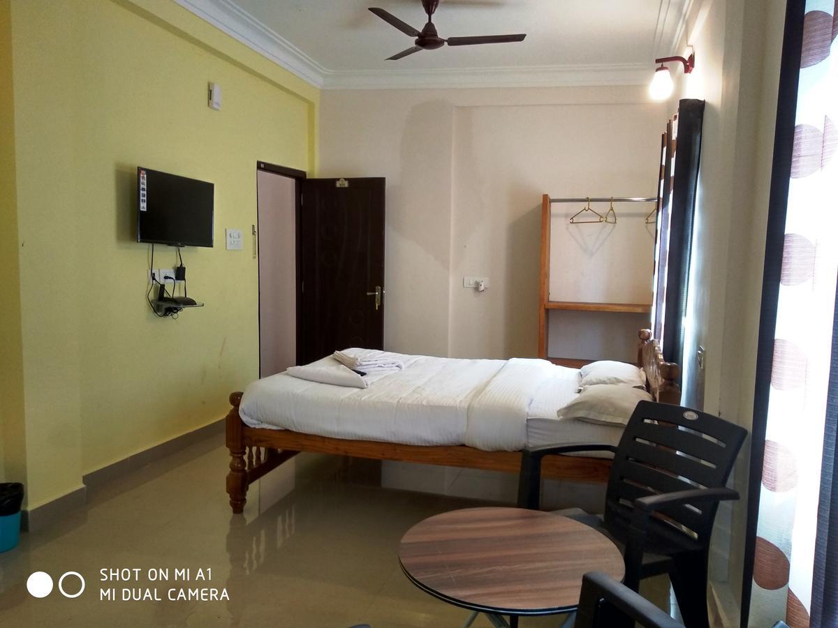 Candolim Beach Place Экстерьер фото