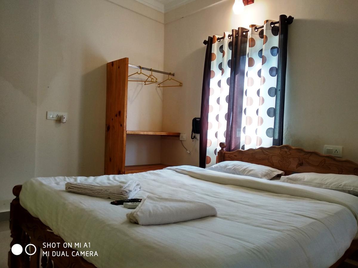 Candolim Beach Place Экстерьер фото
