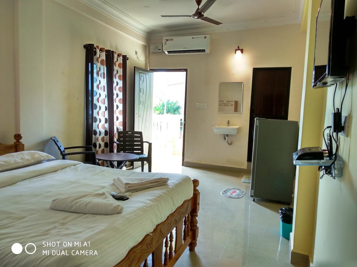 Candolim Beach Place Экстерьер фото